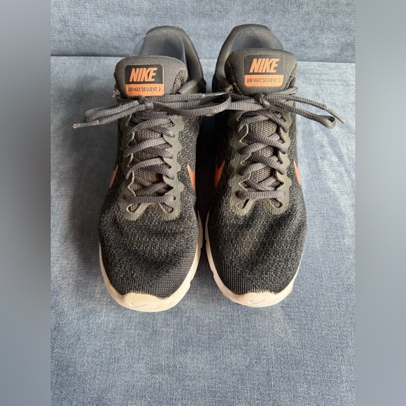 Nike Air Max Womens Sequent 2 Running Shoes SZ 9 Black Gold Athletic Casual - Picture 2 of 7